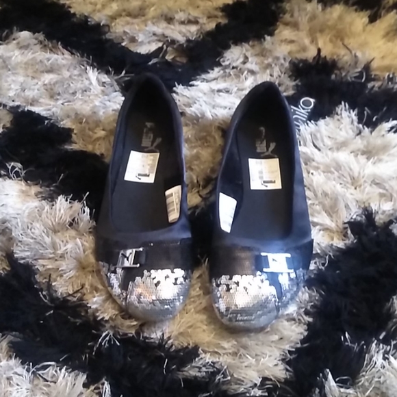 Puma slidings with the glitter